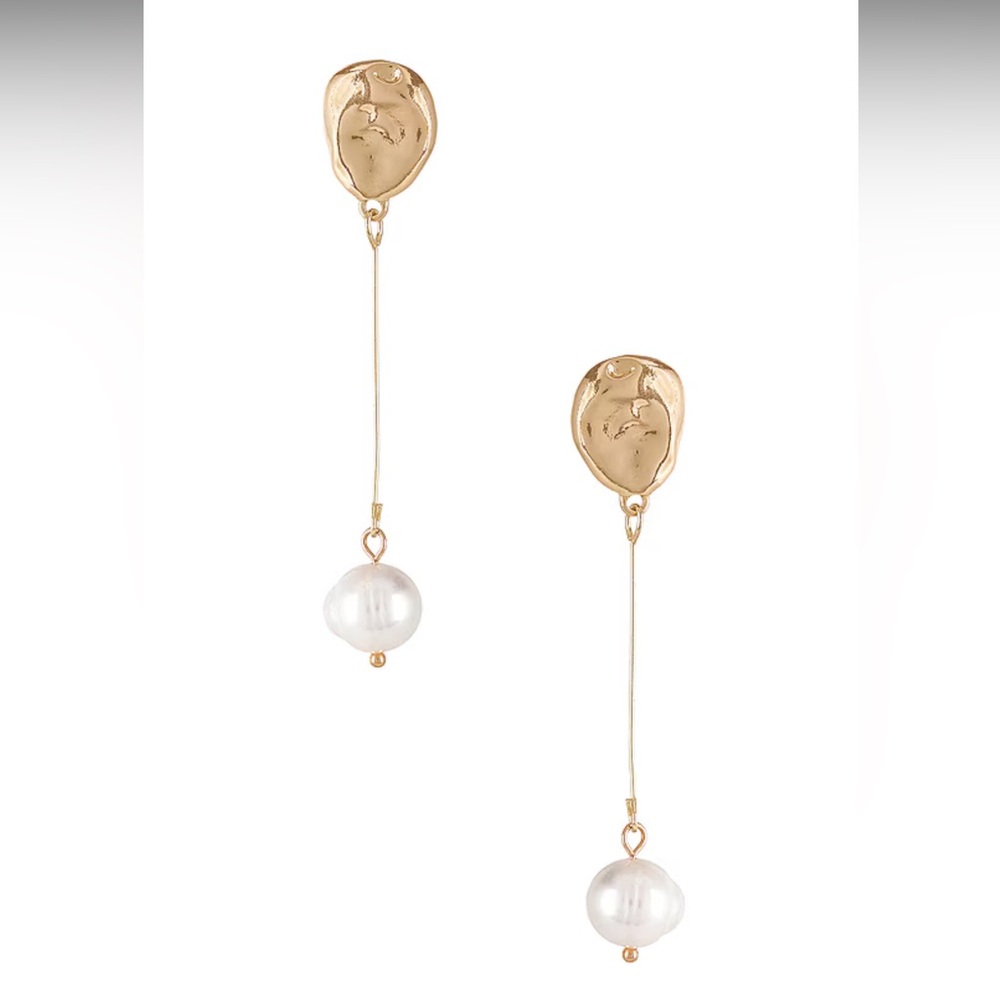 NEW Gold and Pearl Drop Earrings